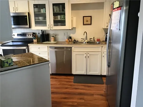 $225,000 | 8395 Northwest Waukomis Drive, Kansas City, MO 64151