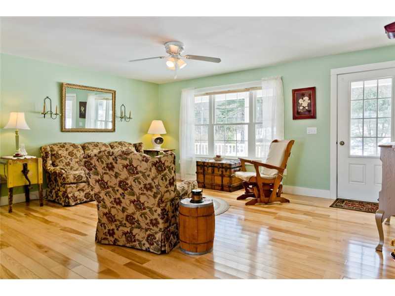 186 Hallowell Road Pownal, ME 04069 - Photo 13 of 25 Living Room.