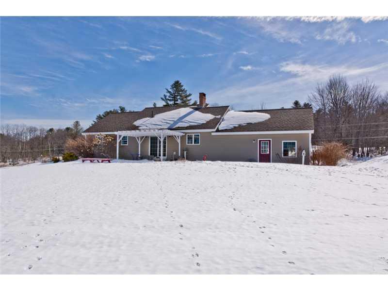 186 Hallowell Road Pownal, ME 04069 - Photo 20 of 25 Exterior Back.