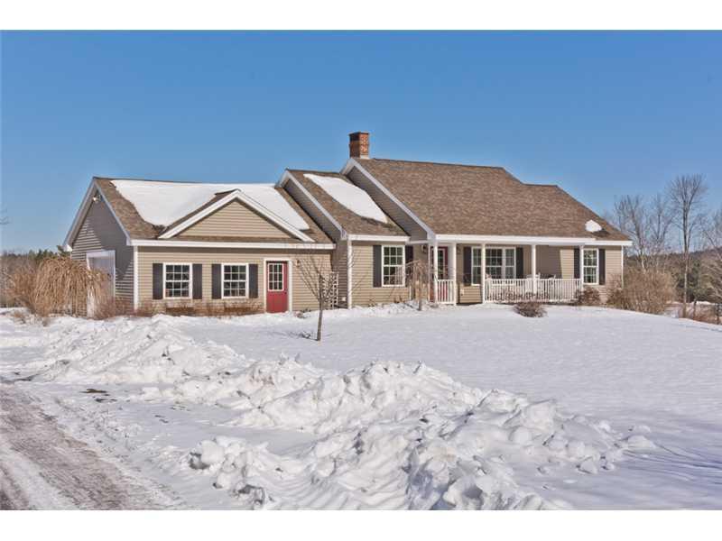 186 Hallowell Road Pownal, ME 04069 - Photo 2 of 25 Exterior Front.
