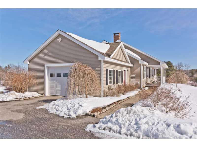 186 Hallowell Road Pownal, ME 04069 - Photo 3 of 25 Exterior Front.