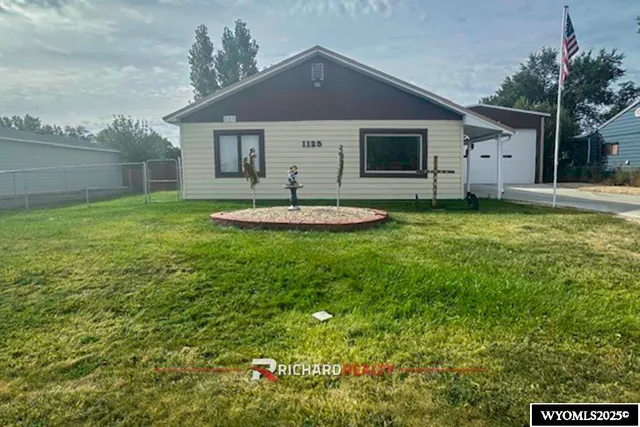 $250,000 | 1125 Amoretti Street, Thermopolis, WY 82443