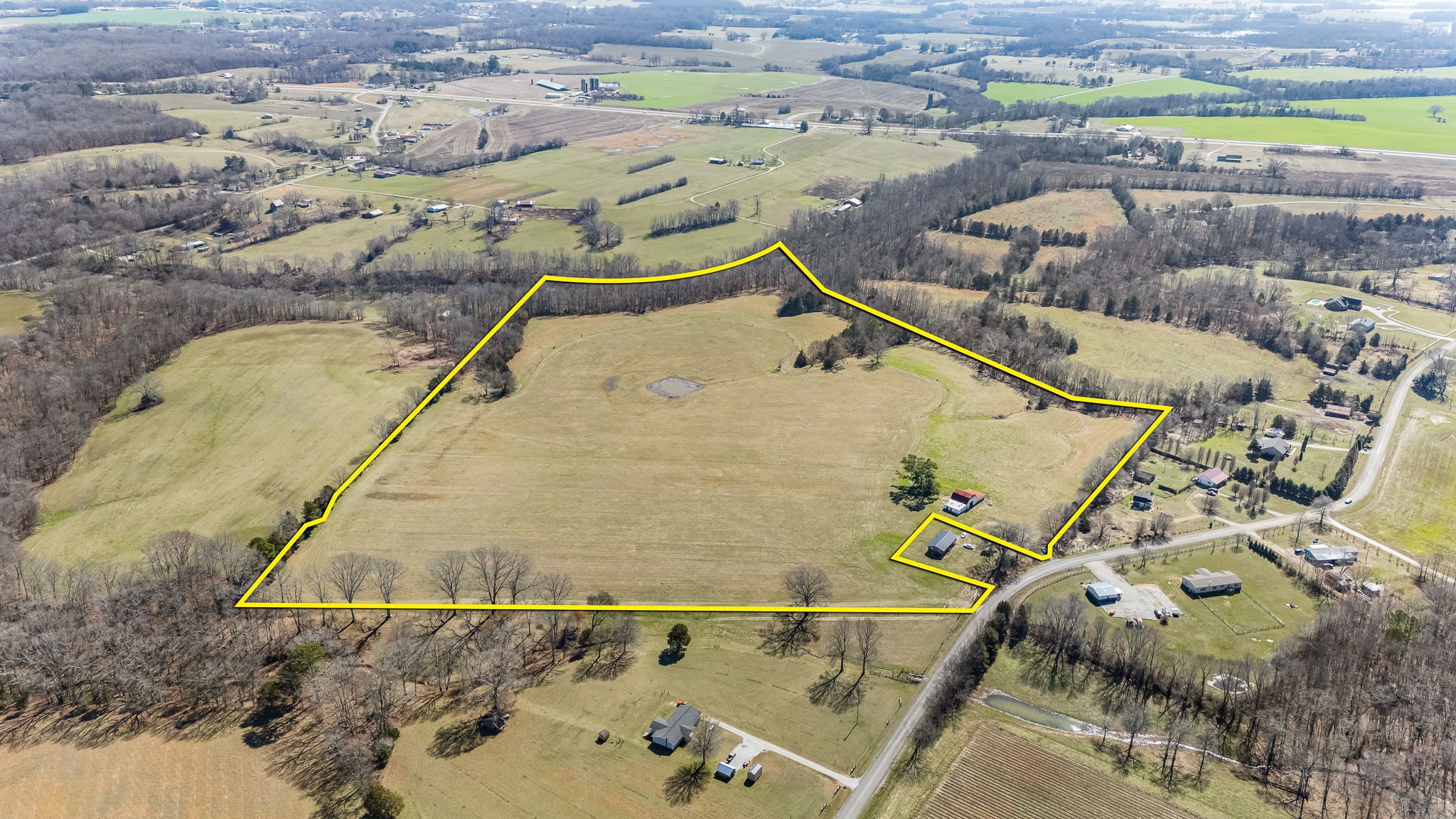 912 Stratton Road Huntland, TN 37345 - Photo 1 of 41 Gallery Image 1