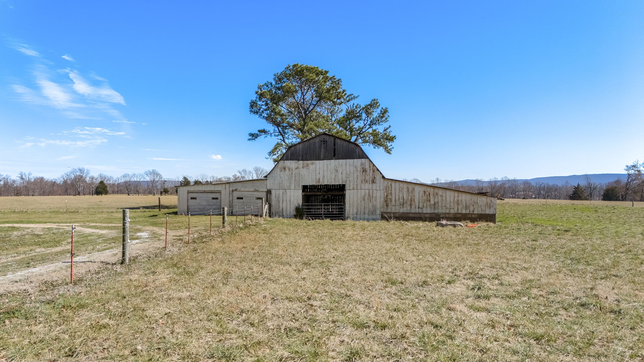 912 Stratton Road Huntland, TN 37345 - Photo 5 of 41 Gallery Image 5