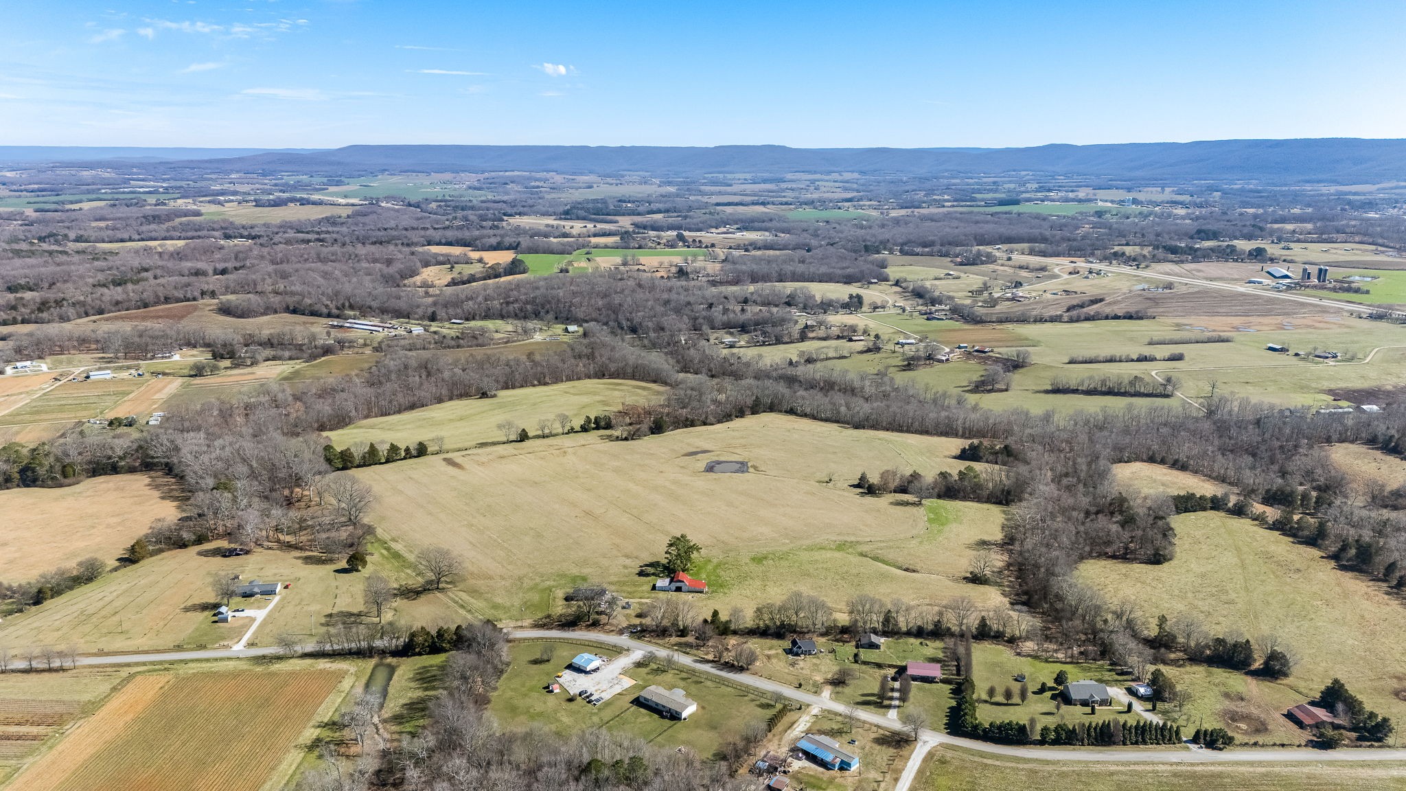 912 Stratton Road Huntland, TN 37345 - Photo 8 of 41 Gallery Image 8