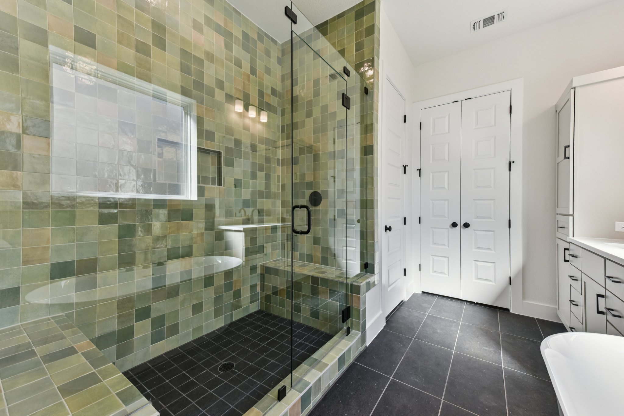 1242 Robin Trail Round Rock, TX 78681 - Photo 17 of 34