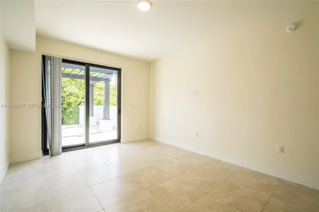 $5,100 | 1091 Galiano Street, Unit 306, Coral Gables, FL 33134