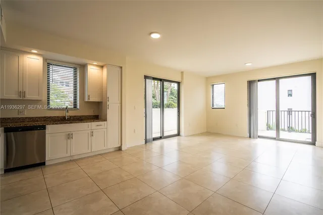 $5,100 | 1091 Galiano Street, Unit 306, Coral Gables, FL 33134