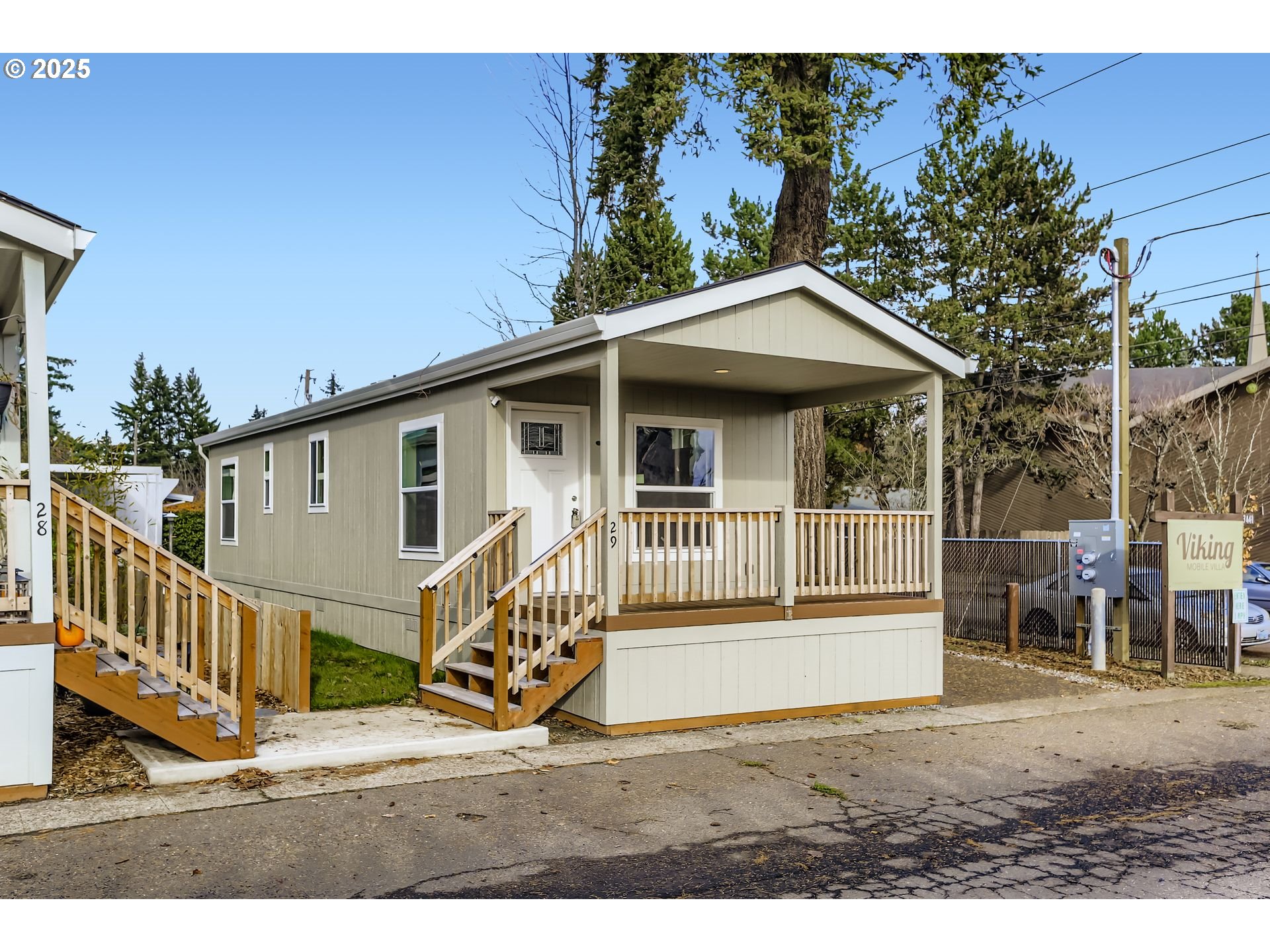 3441 Southeast 111th Avenue, Unit 29 Portland, OR 97266 - Photo 1 of 27