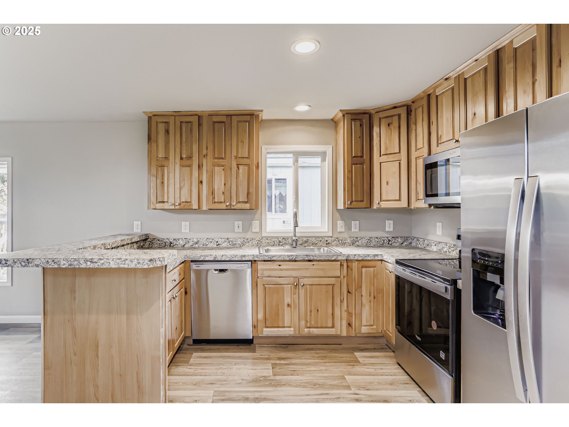 3441 Southeast 111th Avenue, Unit 29 Portland, OR 97266 - Photo 11 of 27