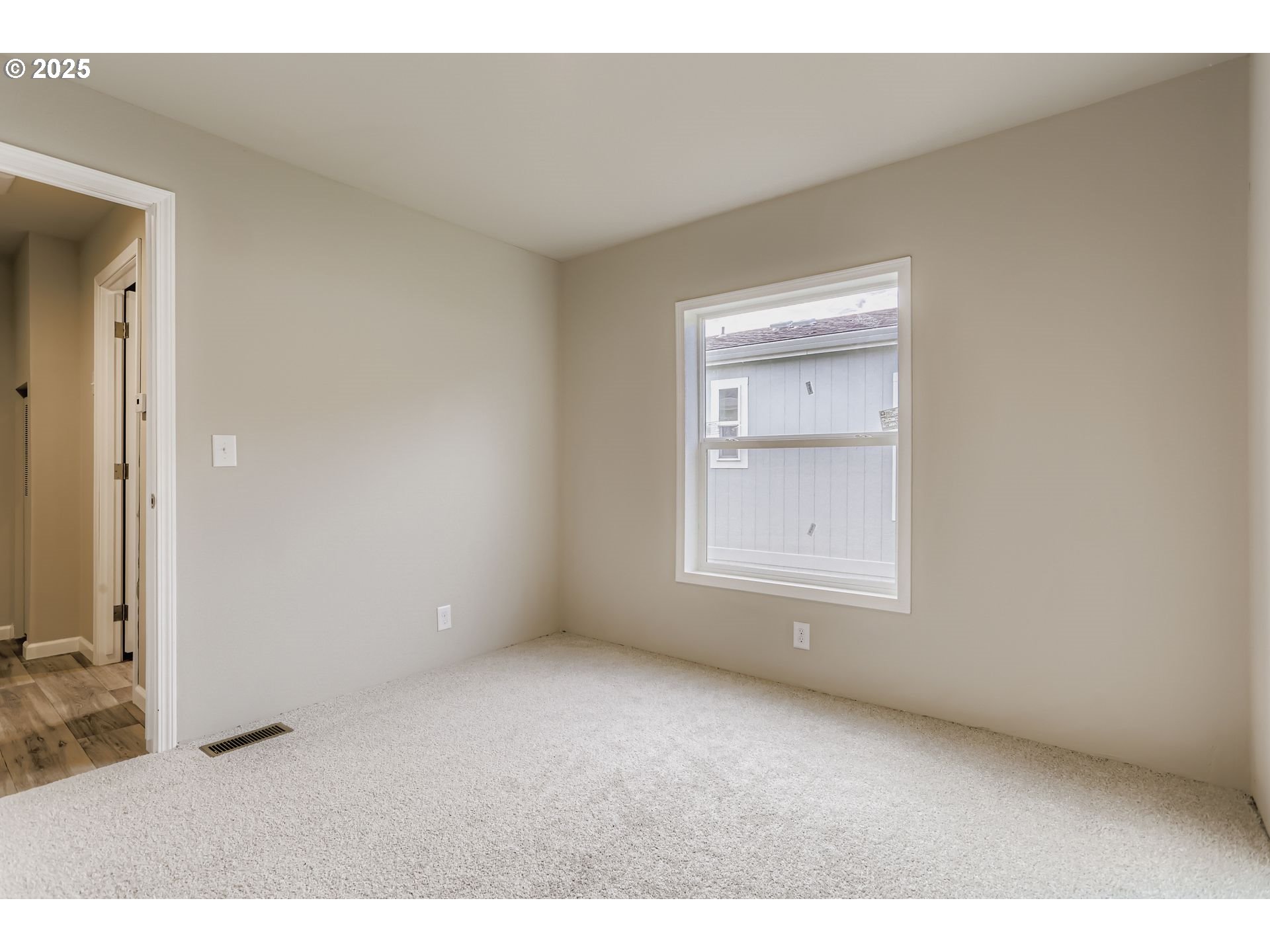 3441 Southeast 111th Avenue, Unit 29 Portland, OR 97266 - Photo 16 of 27