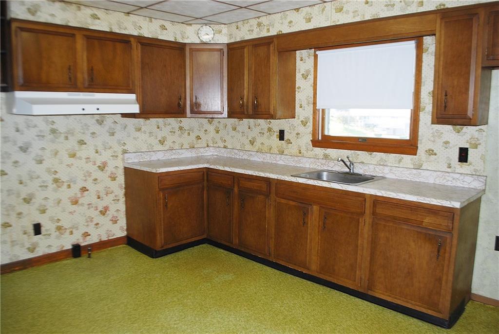 226 Jane Street Richeyville, PA 15358 - Photo 6 of 23 Gallery Image 6