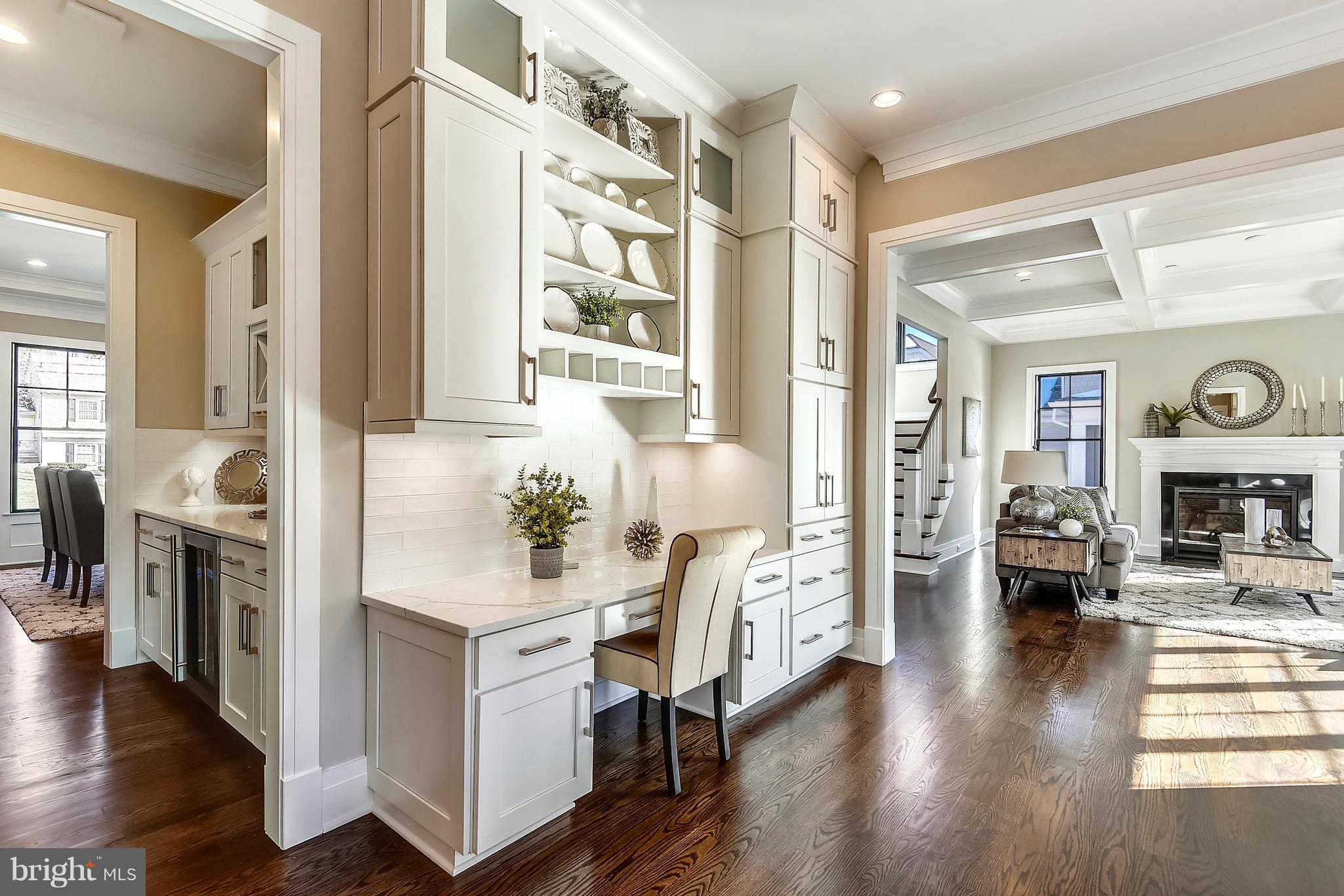 7204 Marbury Road Bethesda, MD 20817 - Photo 11 of 58 Built-In Desk Area - Spectacular Sight Lines