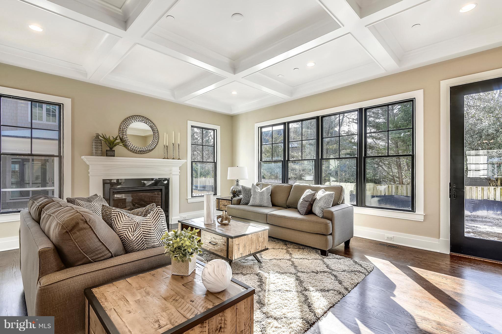 7204 Marbury Road Bethesda, MD 20817 - Photo 19 of 58 Family Room with a Wall of Glass
