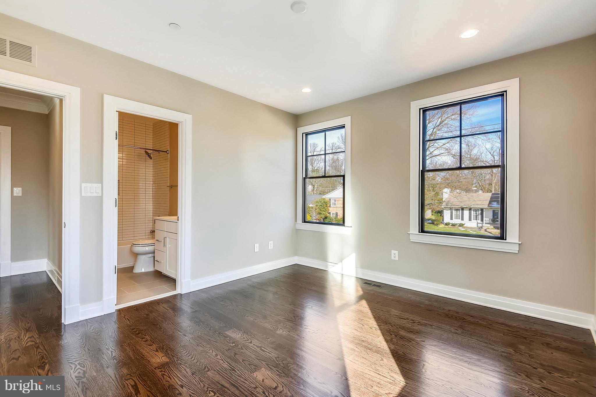 7204 Marbury Road Bethesda, MD 20817 - Photo 39 of 58 Second Bedroom En-Suite