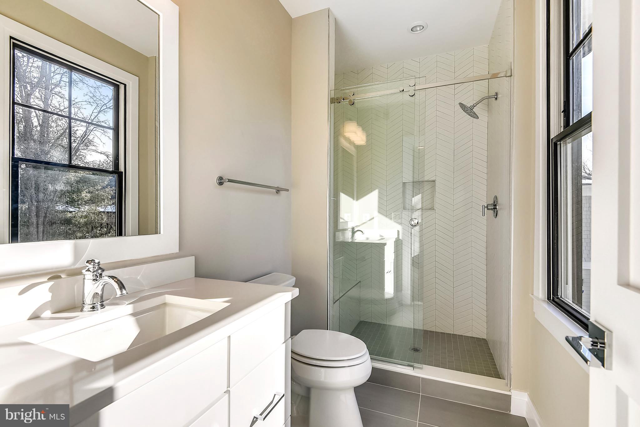 7204 Marbury Road Bethesda, MD 20817 - Photo 40 of 58 Second Bedroom En-Suite Bathroom