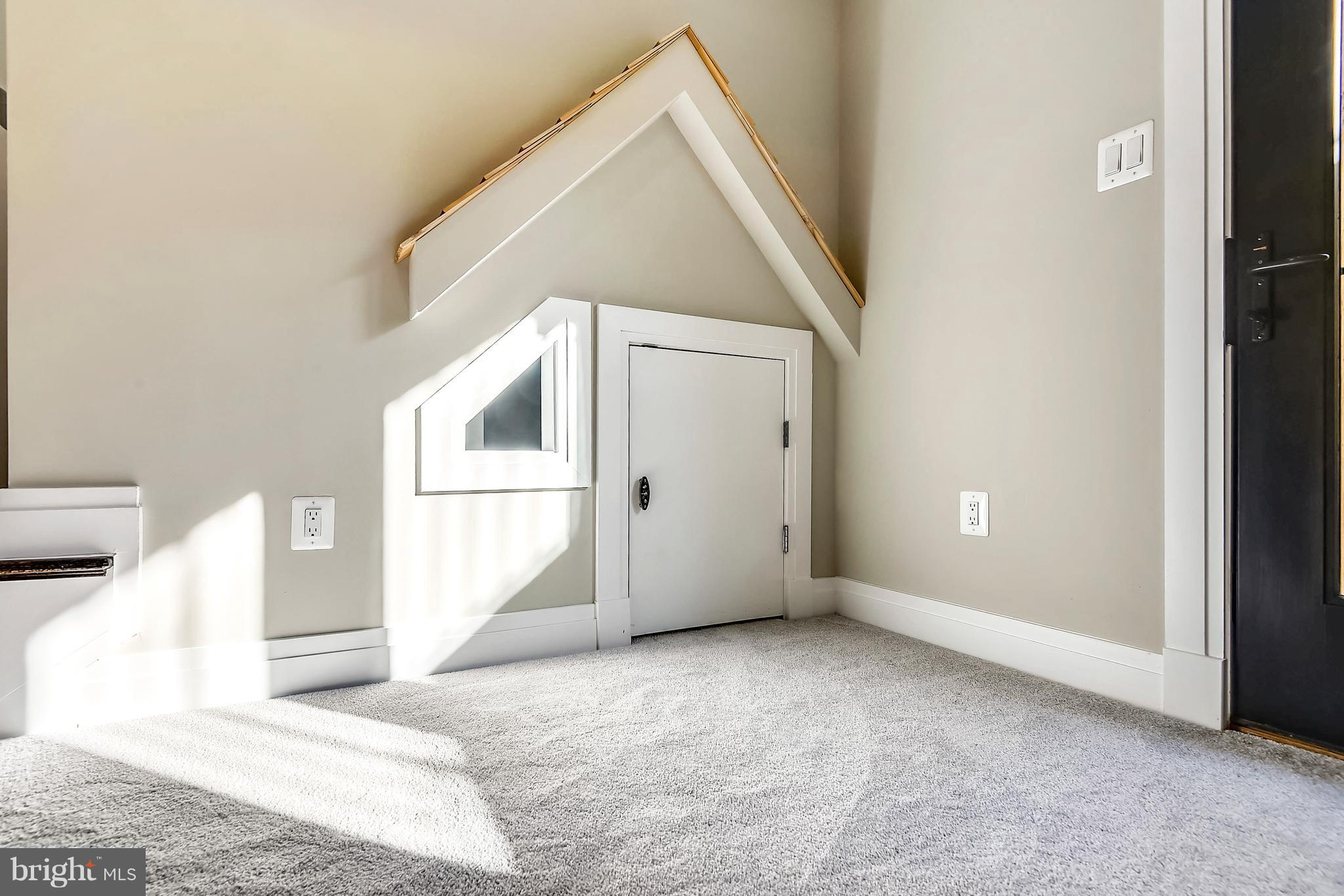 7204 Marbury Road Bethesda, MD 20817 - Photo 49 of 58 Recreation Room with Unique Play House