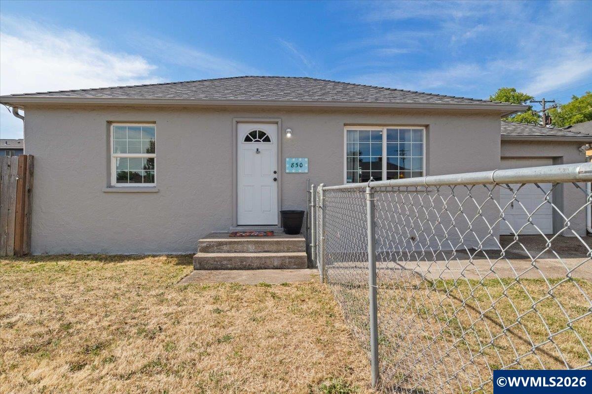 850 Southwest Queen Avenue Albany, OR 97321 - Photo 1 of 33
