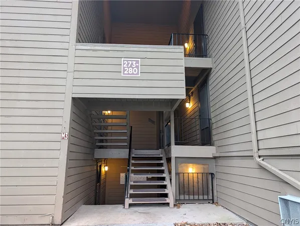 $1,400 | 273 Watertree Drive, De Witt, NY 13057