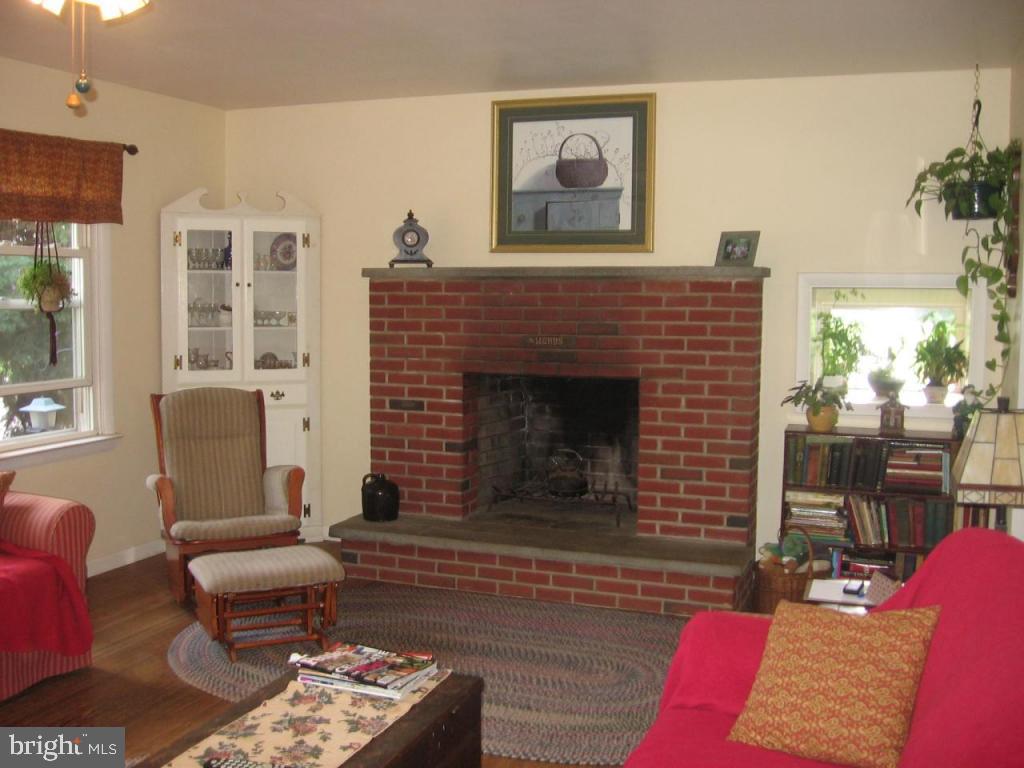 60 Forney Drive Lititz, PA 17543 - Photo 2 of 19 Gallery Image 2