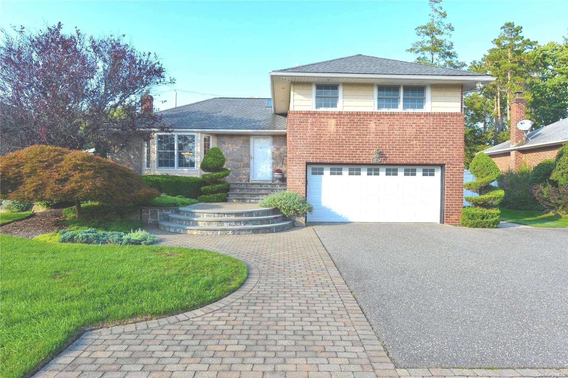8 Hillvale Road Syosset, NY 11791 - Photo 1 of 1 Gallery Image 1