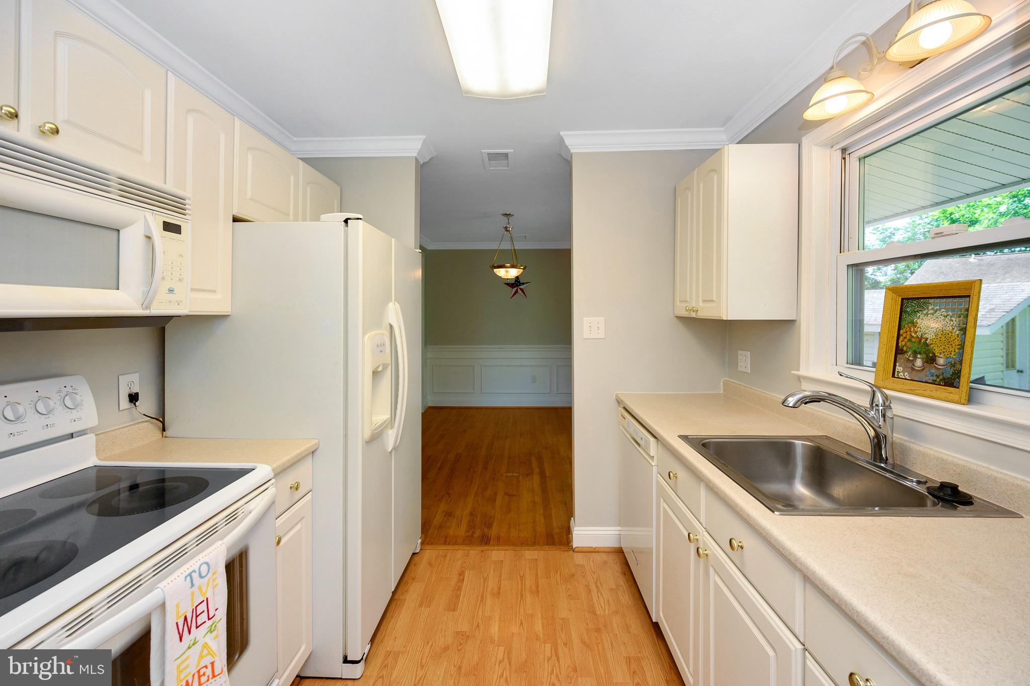 909 Hopton Road Woodbridge, VA 22191 - Photo 12 of 50 Gallery Image 12