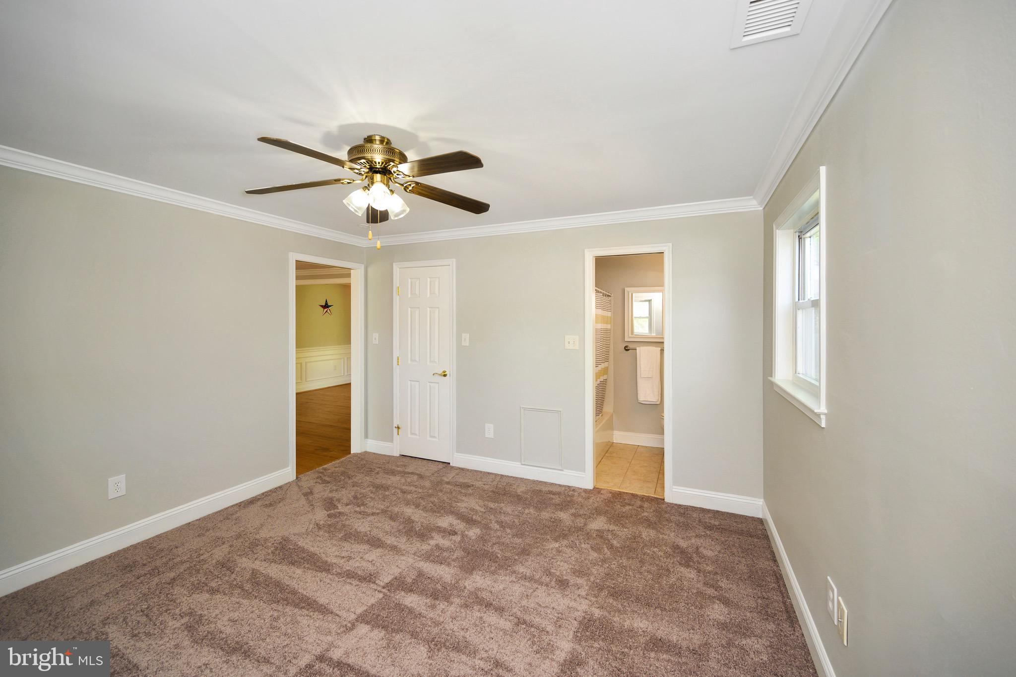 909 Hopton Road Woodbridge, VA 22191 - Photo 19 of 50 Gallery Image 19