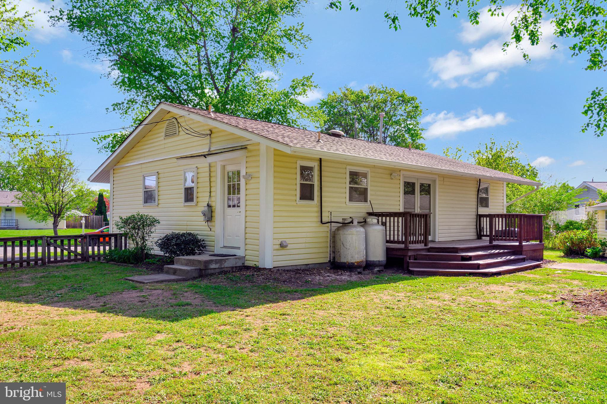 909 Hopton Road Woodbridge, VA 22191 - Photo 31 of 50 Gallery Image 31