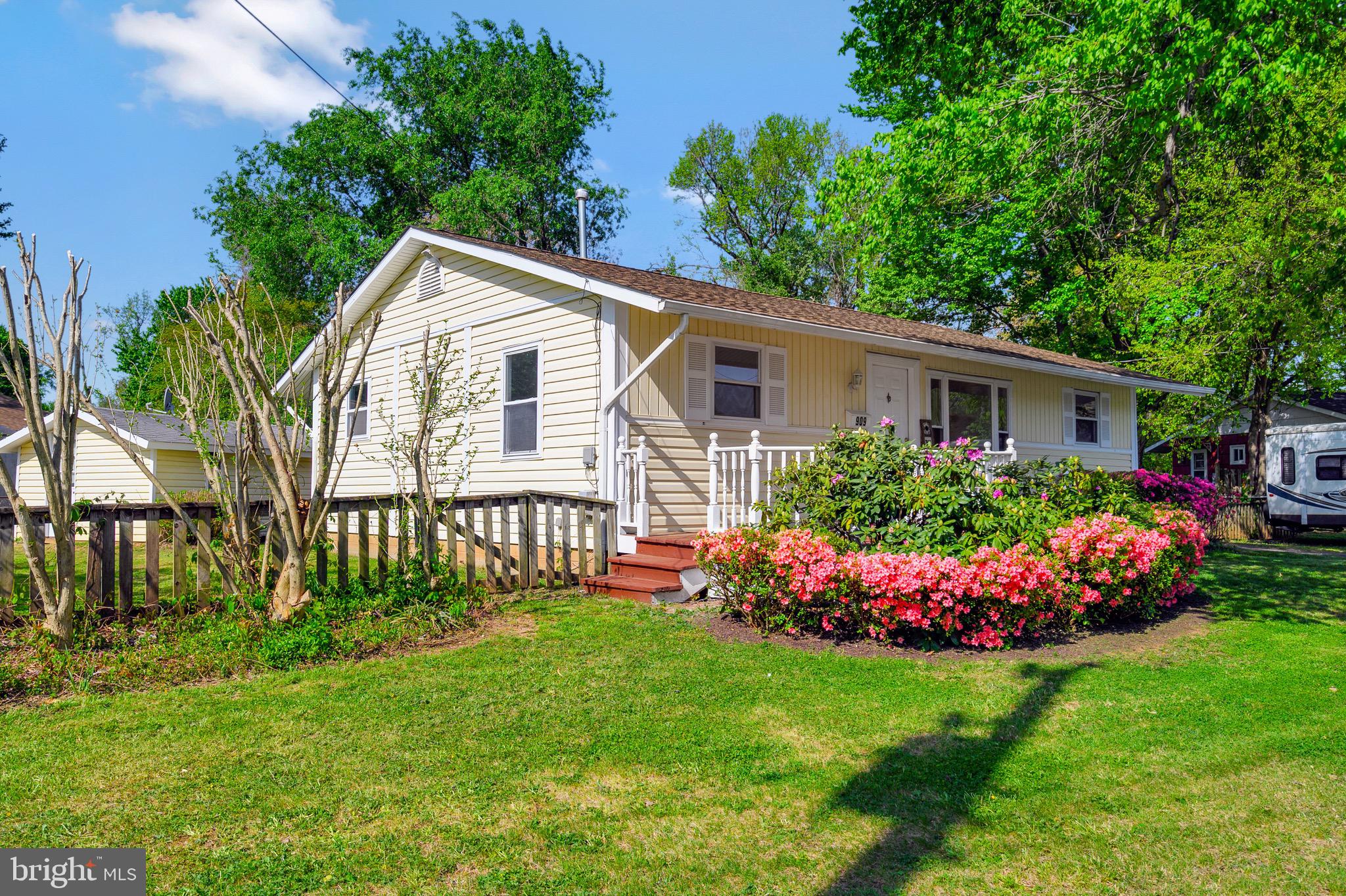 909 Hopton Road Woodbridge, VA 22191 - Photo 49 of 50 Gallery Image 49