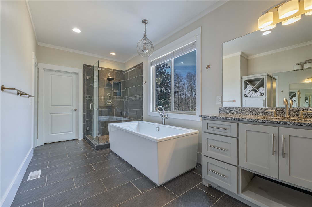 104 Wyntuck Court Clemson, SC 29631 - Photo 18 of 49