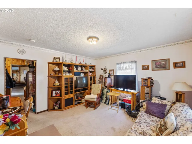 $249,999 | 1142 Minnesota Avenue, Coos Bay, OR 97420