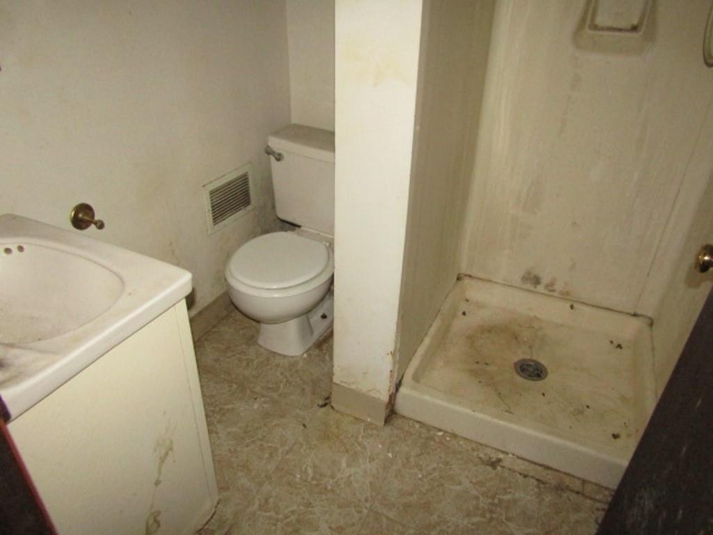 118 Euclid Avenue McKees Rocks, PA 15136 - Photo 22 of 23