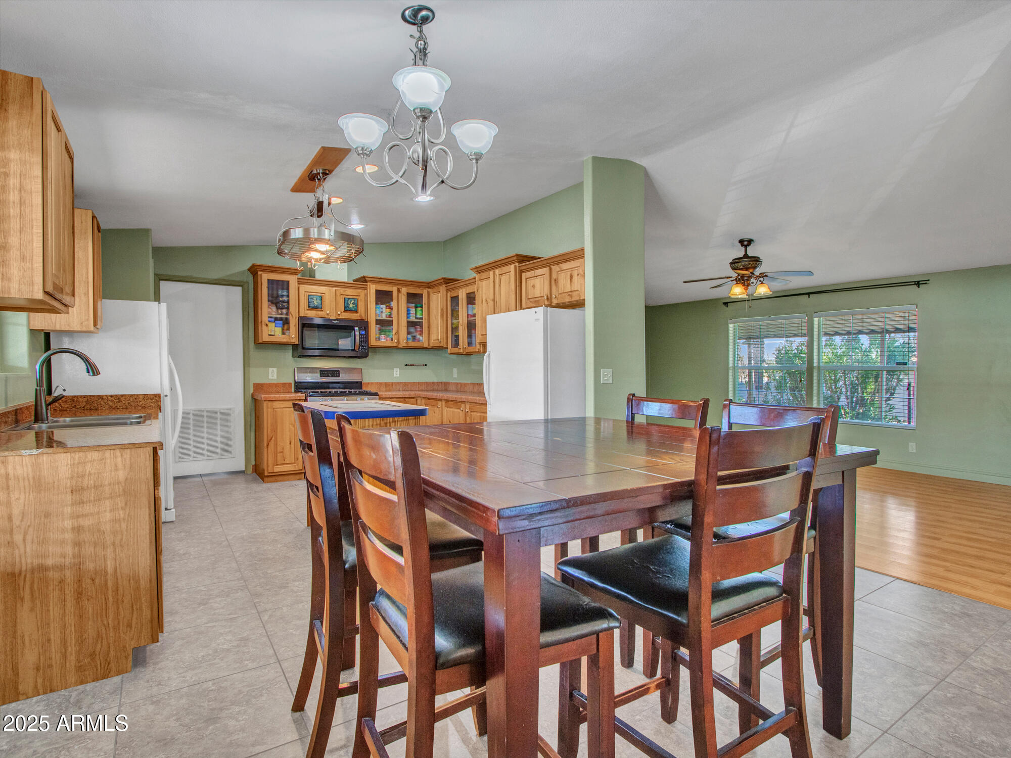6227 North Litchfield Road, Unit 1 Litchfield Park, AZ 85340 - Photo 11 of 30 Dining area