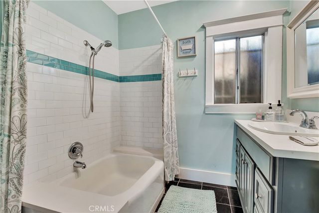 $989,000 | 4562 Lomita Street, Los Angeles, CA 90019