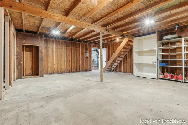 $229,900 | 2655 Longfellow Avenue Southwest, Wyoming, MI 49509