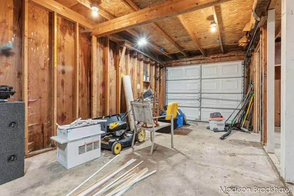 $229,900 | 2655 Longfellow Avenue Southwest, Wyoming, MI 49509