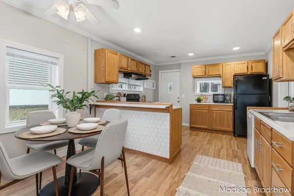 $229,900 | 2655 Longfellow Avenue Southwest, Wyoming, MI 49509