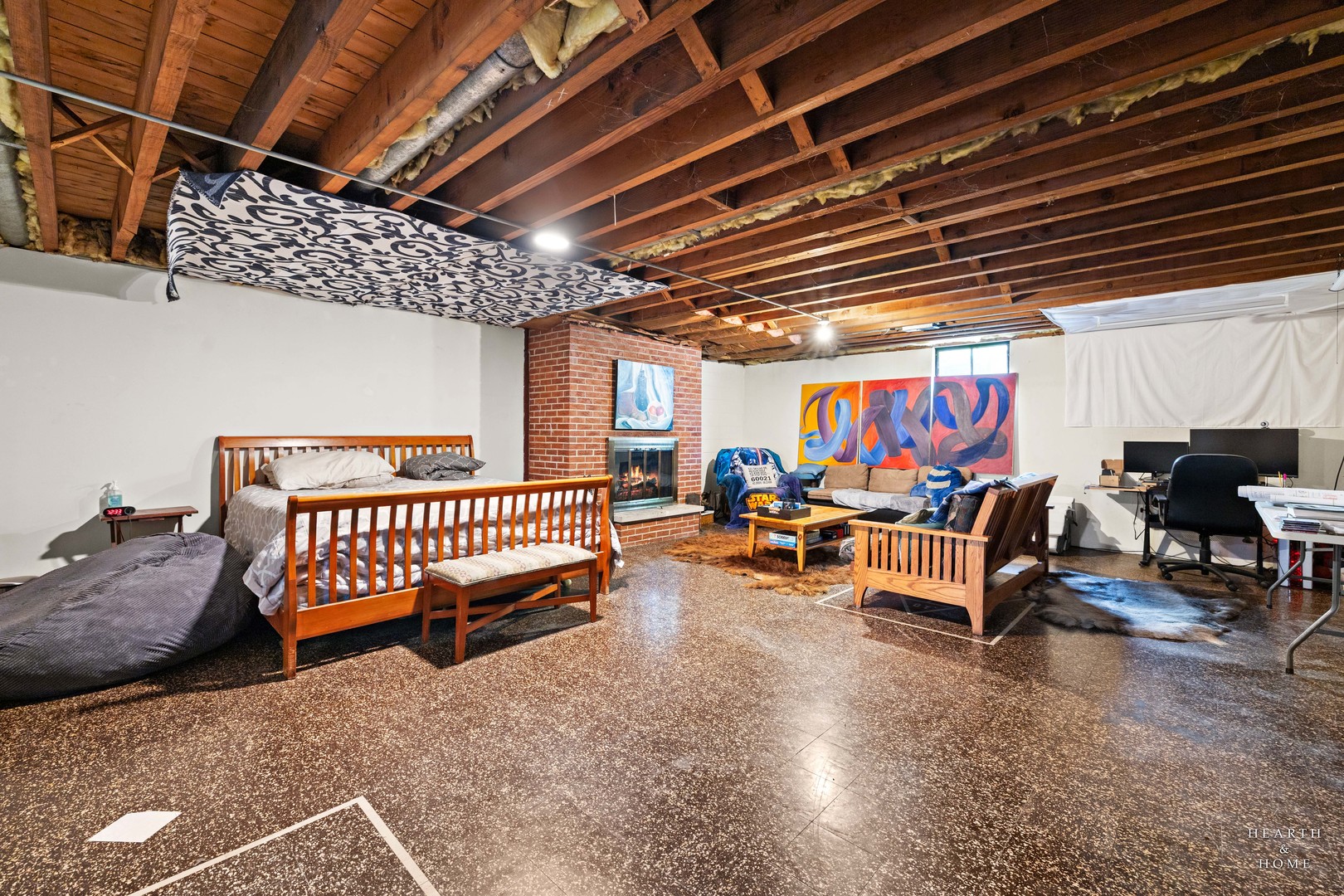 521 Skyline Drive Fox River Grove, IL 60021 - Photo 24 of 34 a view of a room with furniture