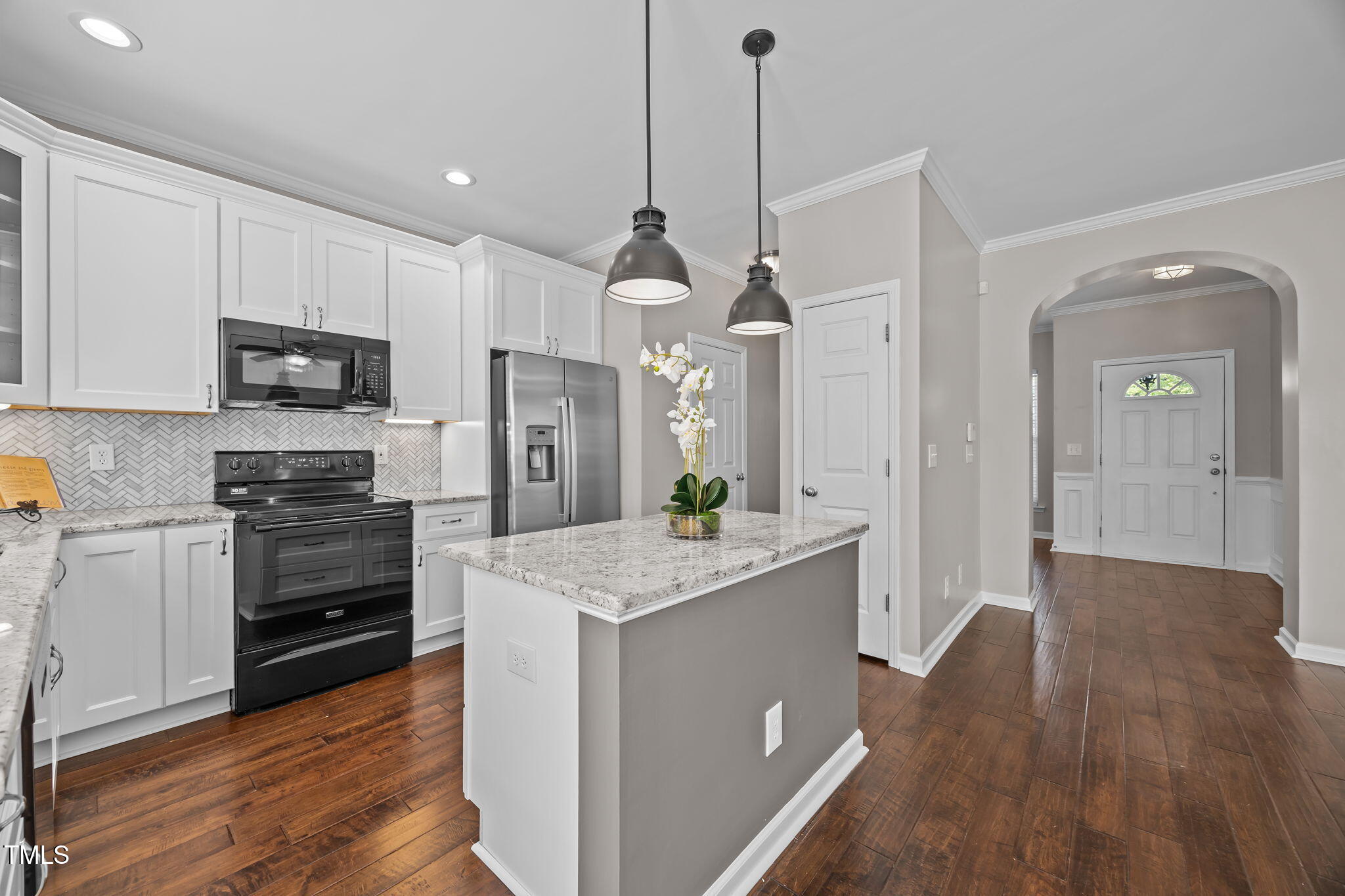 8404 Stone Mason Drive Raleigh, NC 27613 - Photo 3 of 42 23-web-or-mls-IMG_7323