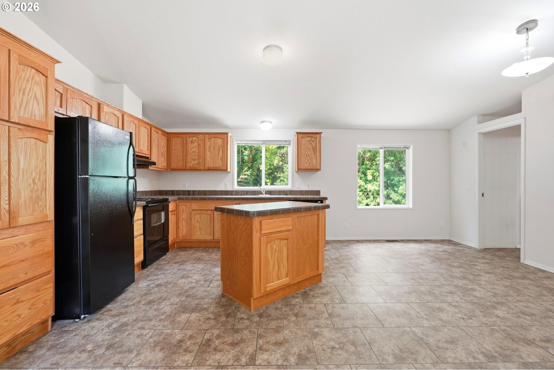 17433 Marsh Road Northeast Woodburn, OR 97071 - Photo 18 of 39 Gallery Image 18