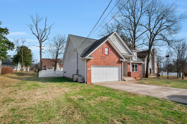 $399,990 | 1002 7 Oaks Boulevard, Smyrna, TN 37167