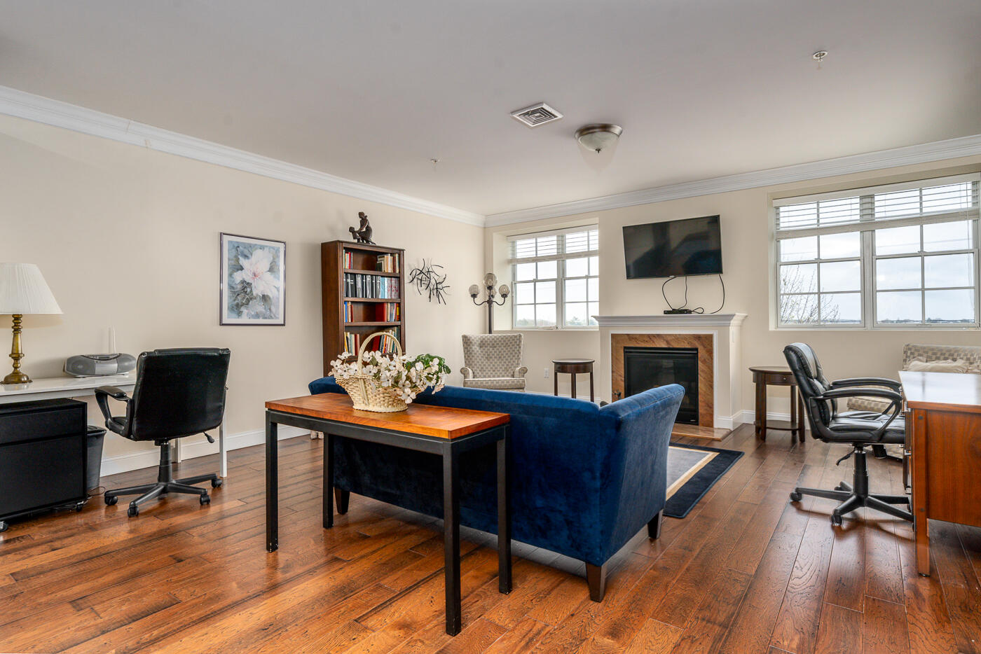 89 Lewis Bay Road, Unit 315 Hyannis, MA 02601 - Photo 1 of 40 livroom5