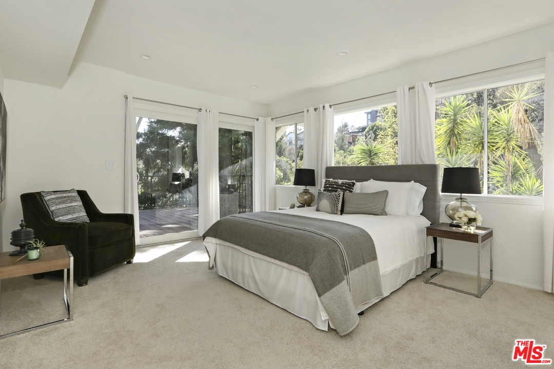 7229 Senalda Road Los Angeles, CA 90068 - Photo 26 of 46