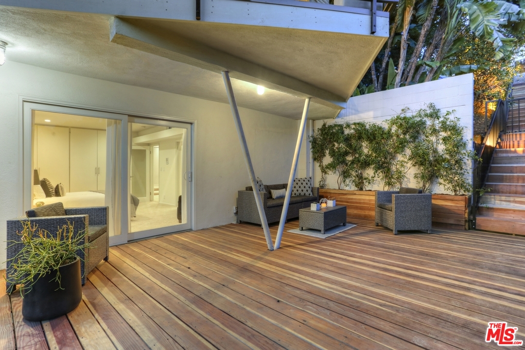 7229 Senalda Road Los Angeles, CA 90068 - Photo 33 of 46