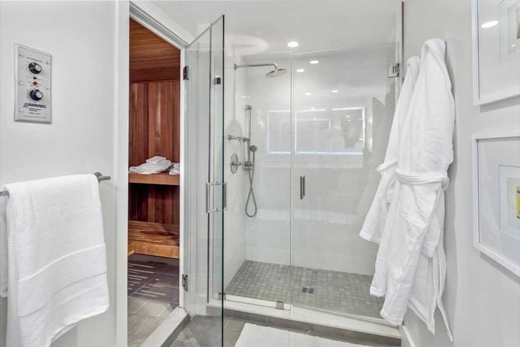 197 North Street Hingham, MA 02043 - Photo 17 of 38