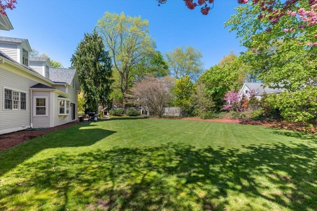 197 North Street Hingham, MA 02043 - Photo 28 of 38