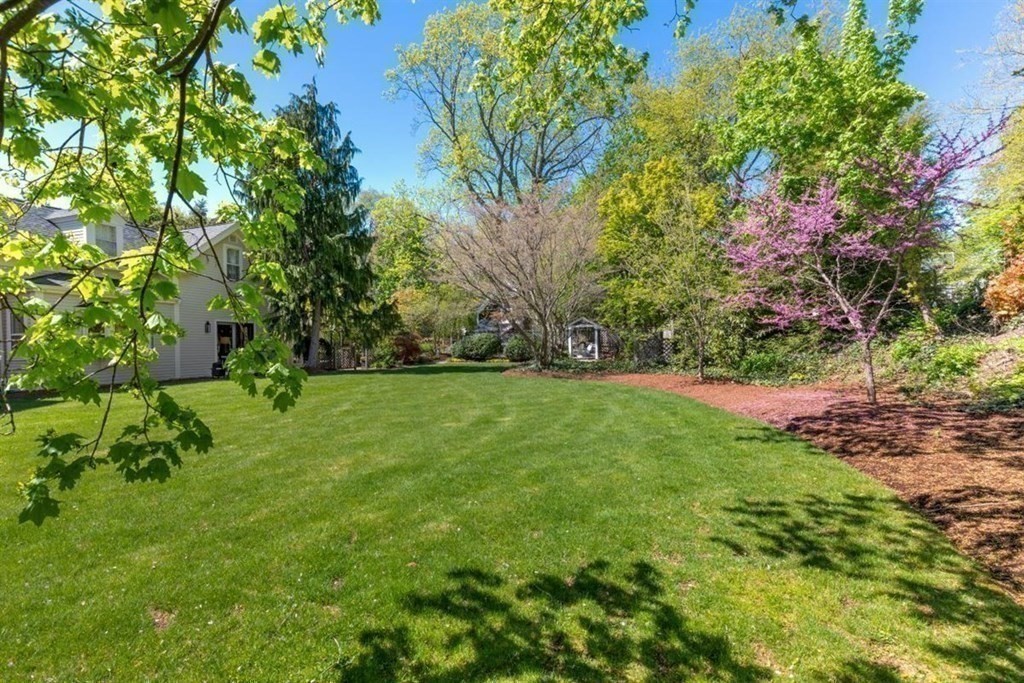 197 North Street Hingham, MA 02043 - Photo 33 of 38