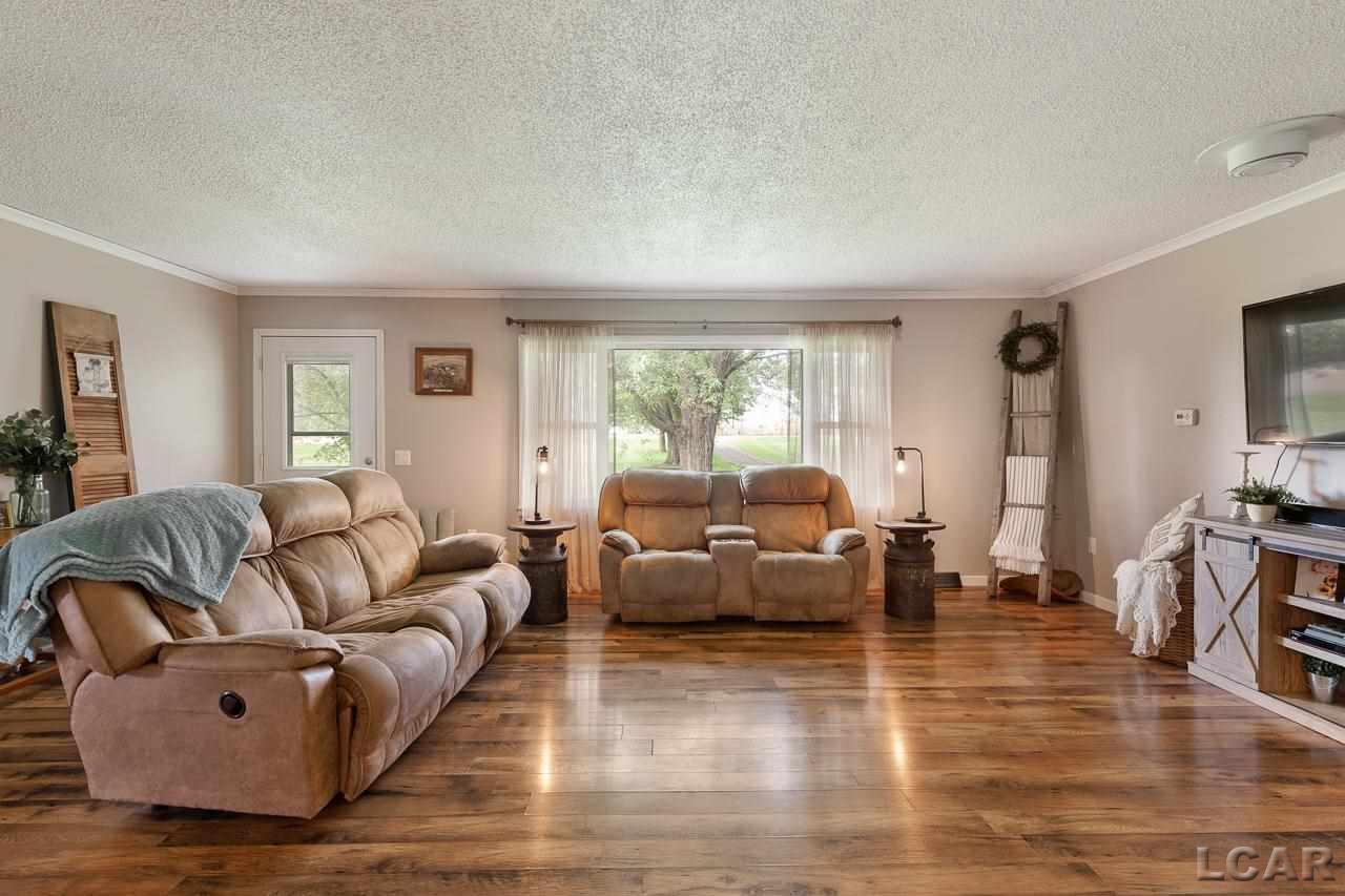 385 South Meridian Road Hudson, MI 49247 - Photo 8 of 31 50057595-7.JPG