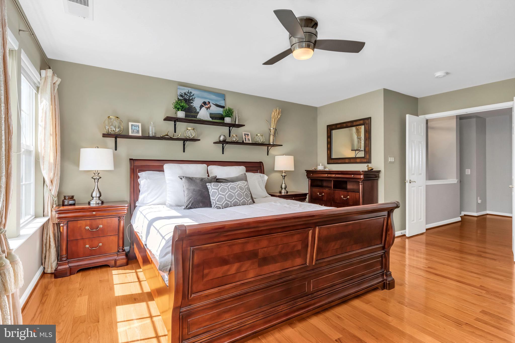 43173 Riders Square Ashburn, VA 20148 - Photo 15 of 35 Gorgeous hardwoods on upper level