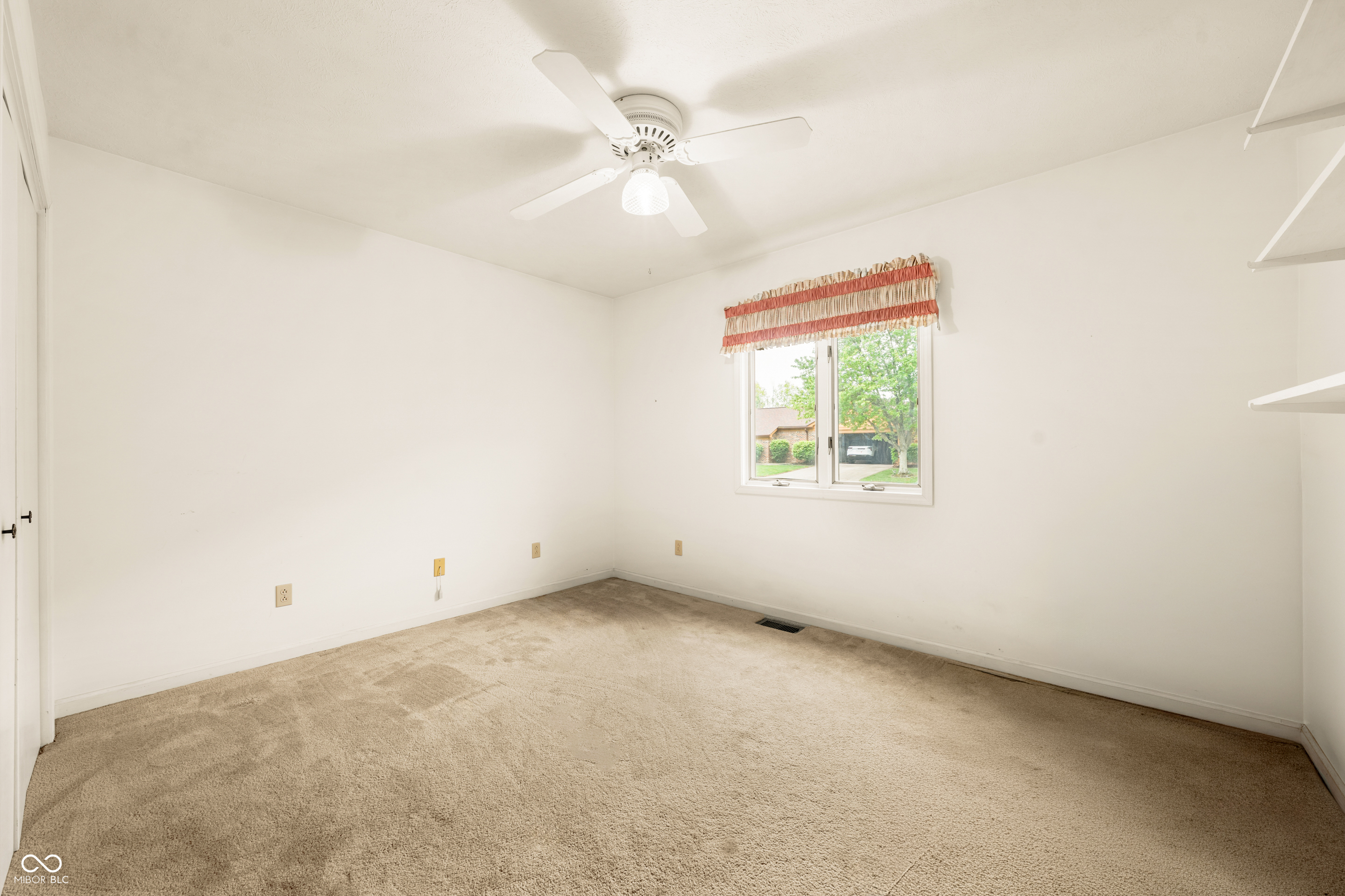 1910 Summer Place Anderson, IN 46012 - Photo 23 of 29